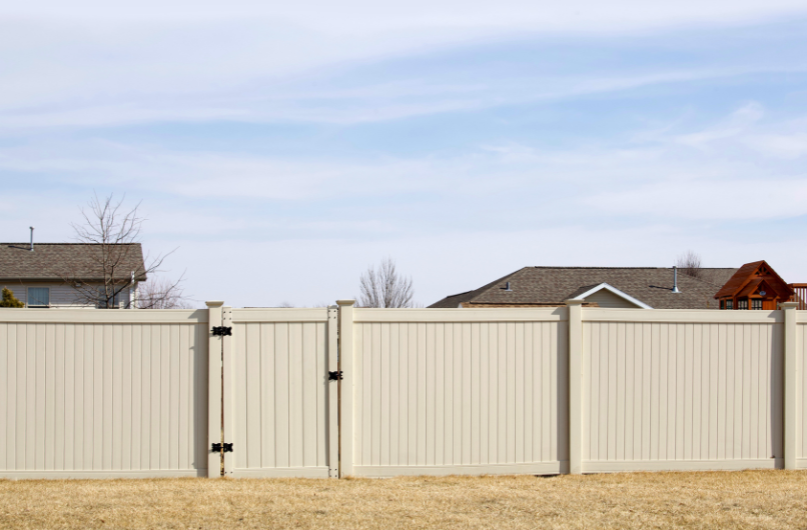 Vinyl fence