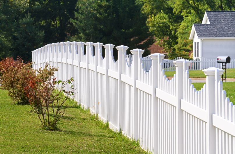 Vinyl fencing