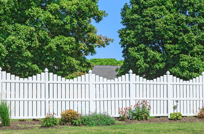 Vinyl fencing